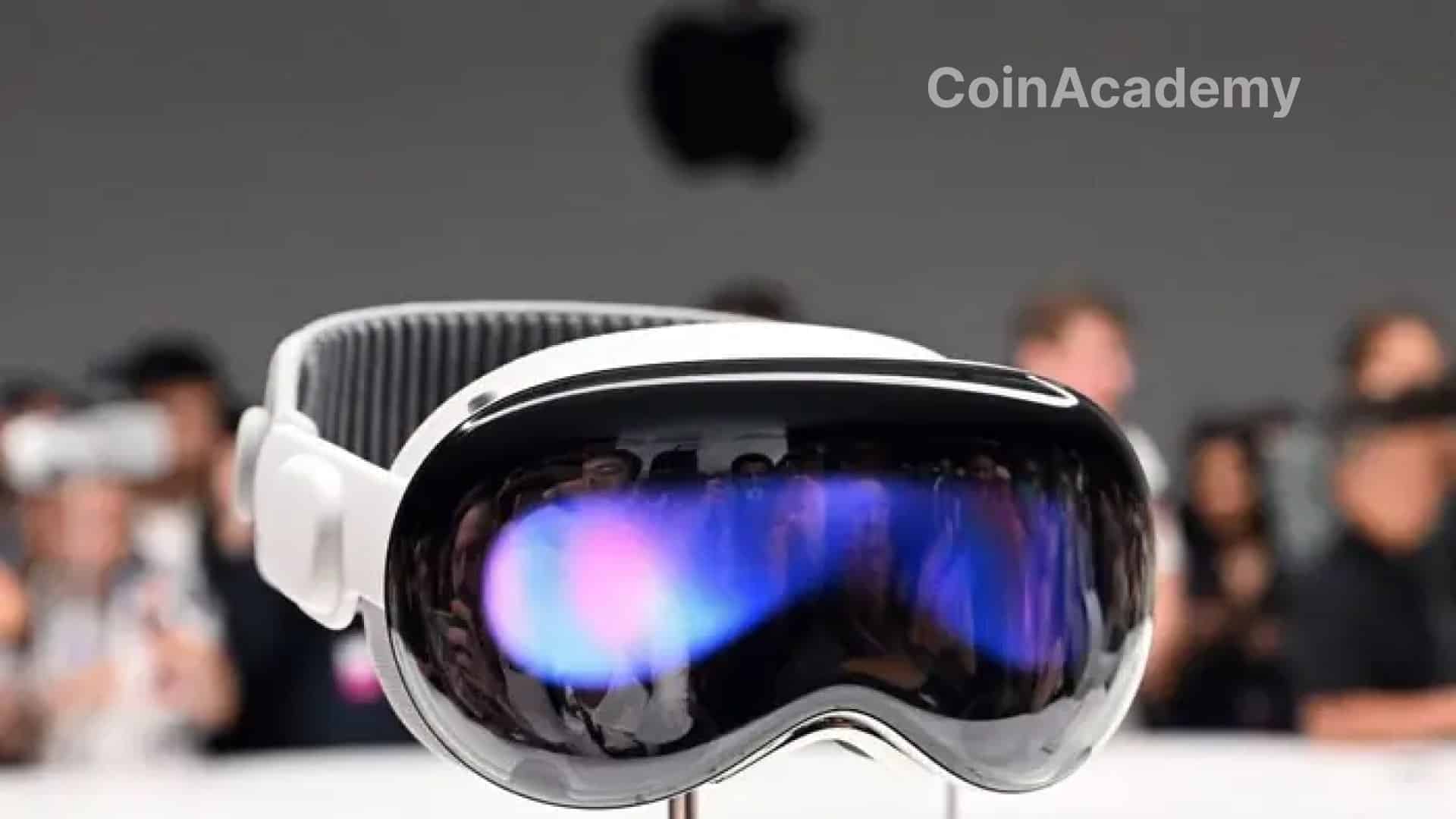 Apple Vision Pro : 3 500$ le casque VR / AR d'Apple, un prix déconnecté de  la ré