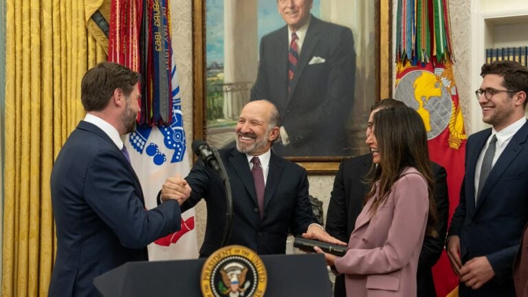 howard lutnick trump bitcoin