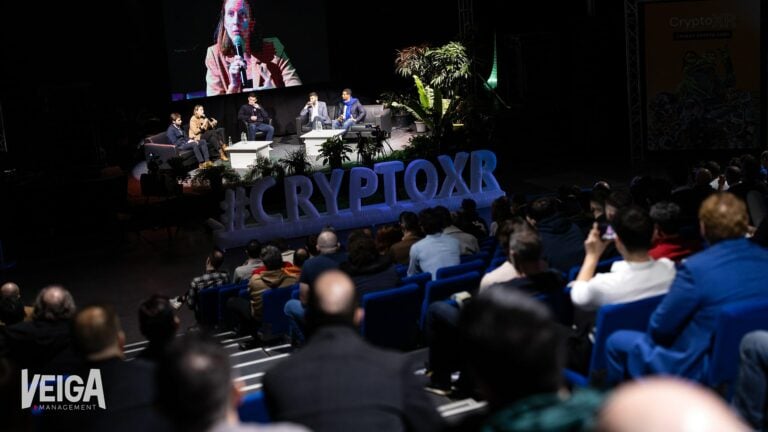 cryptoxr 2026