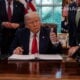 Clarity act trump accepte clause ethique